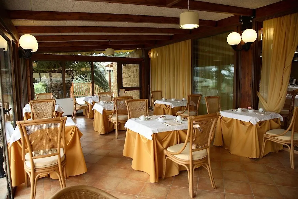Demetra Resort Villaggio Peruzzo Hotel